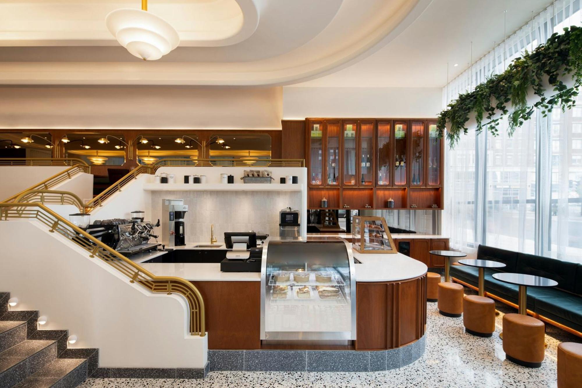 Honeyrose Hotel, Montreal, A Tribute Portfolio Hotel Экстерьер фото The interior of the 2019-opened Starbucks Reserve Roastery in London