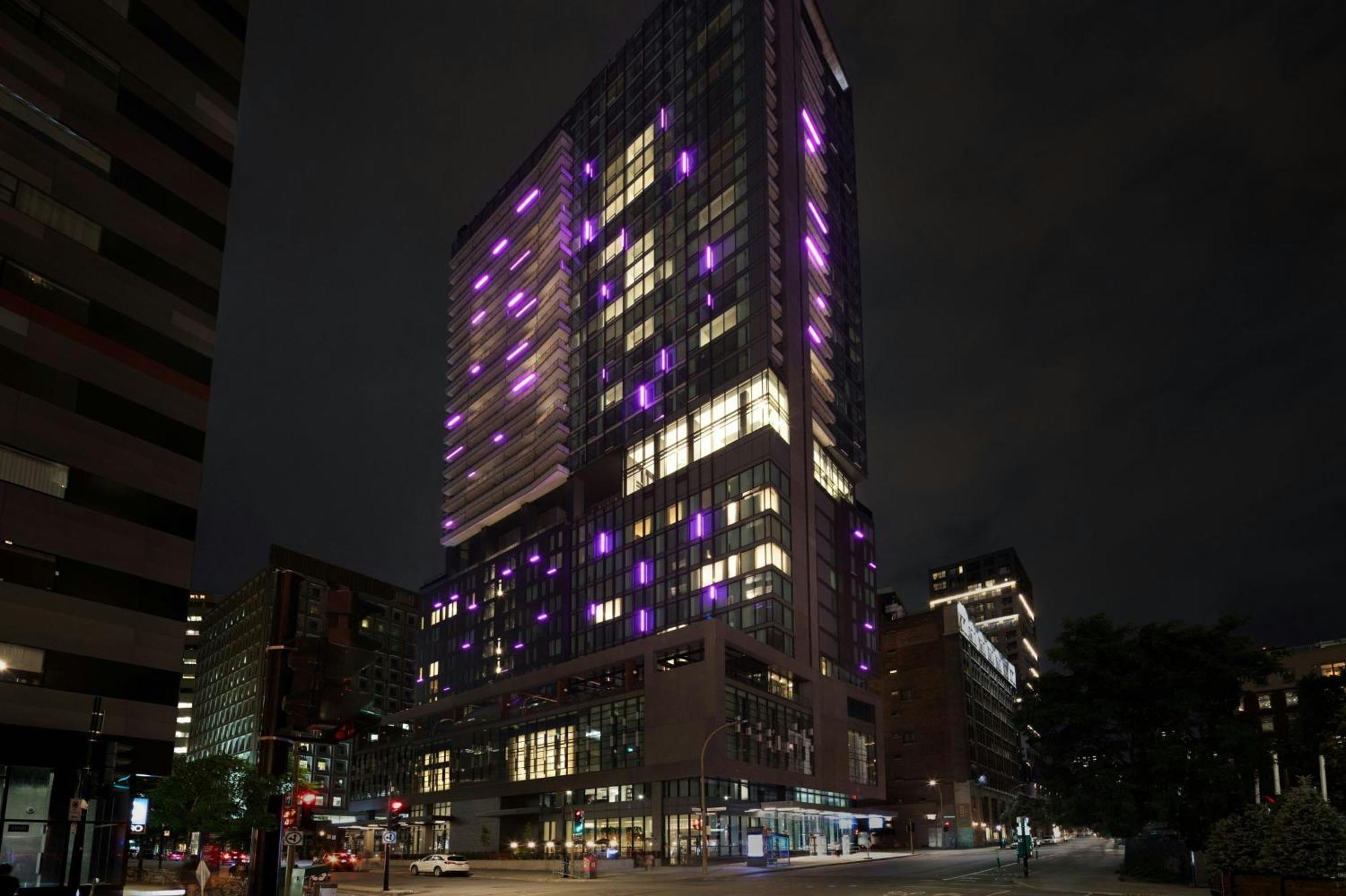 Honeyrose Hotel, Montreal, A Tribute Portfolio Hotel Экстерьер фото The Standard East Village at night